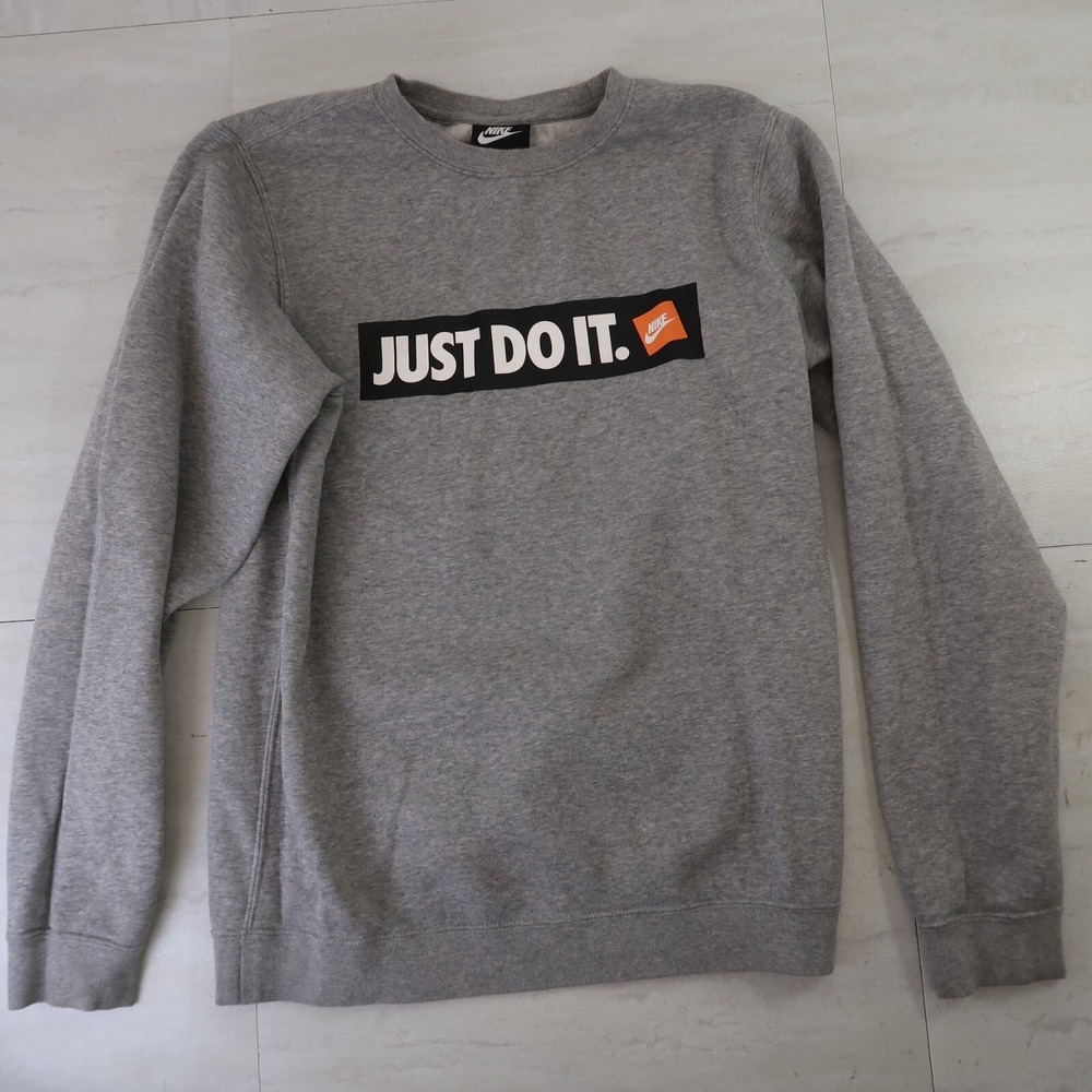 NIKE Just Do It Graphic Pullover Crewneck Sweatshirt Mens Gray Small